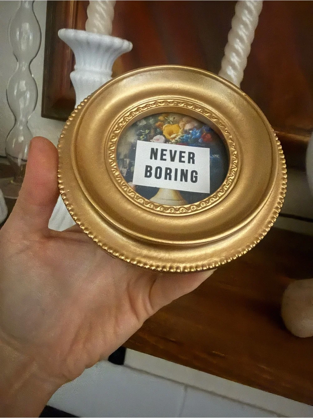 New handmade Honorable Citizens Gold Decorative Round Frame Never Boring art 5”